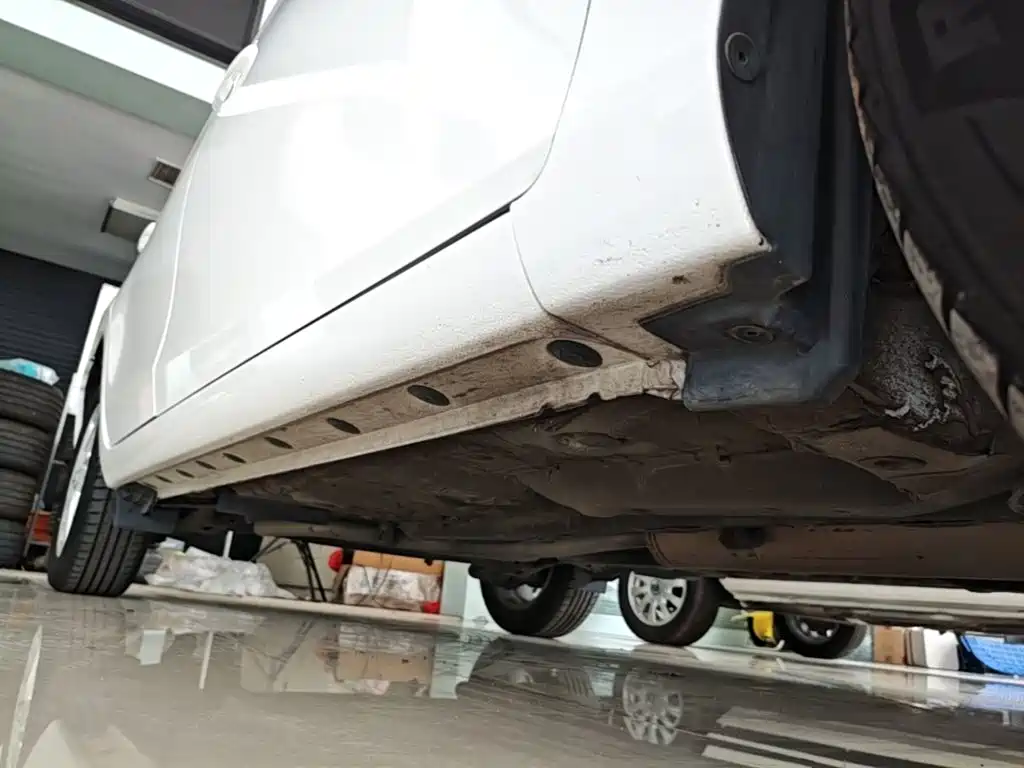 Toyota Yaris L — миниатюра 21