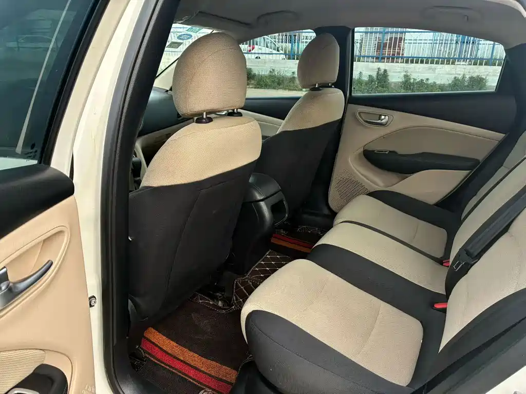 Fiat Viaggio — миниатюра 6