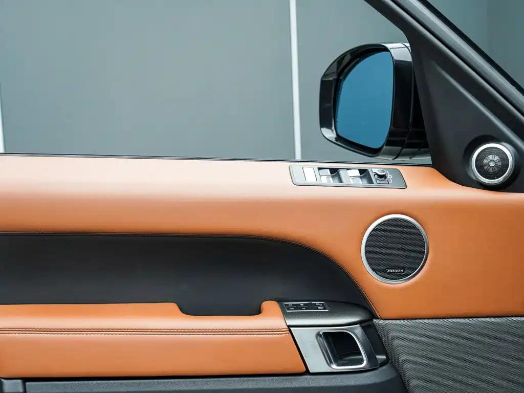 Land Rover Sport — миниатюра 7