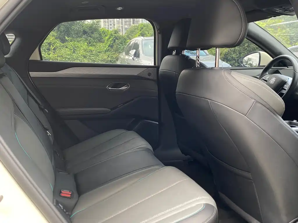 BYD Qin L — миниатюра 12