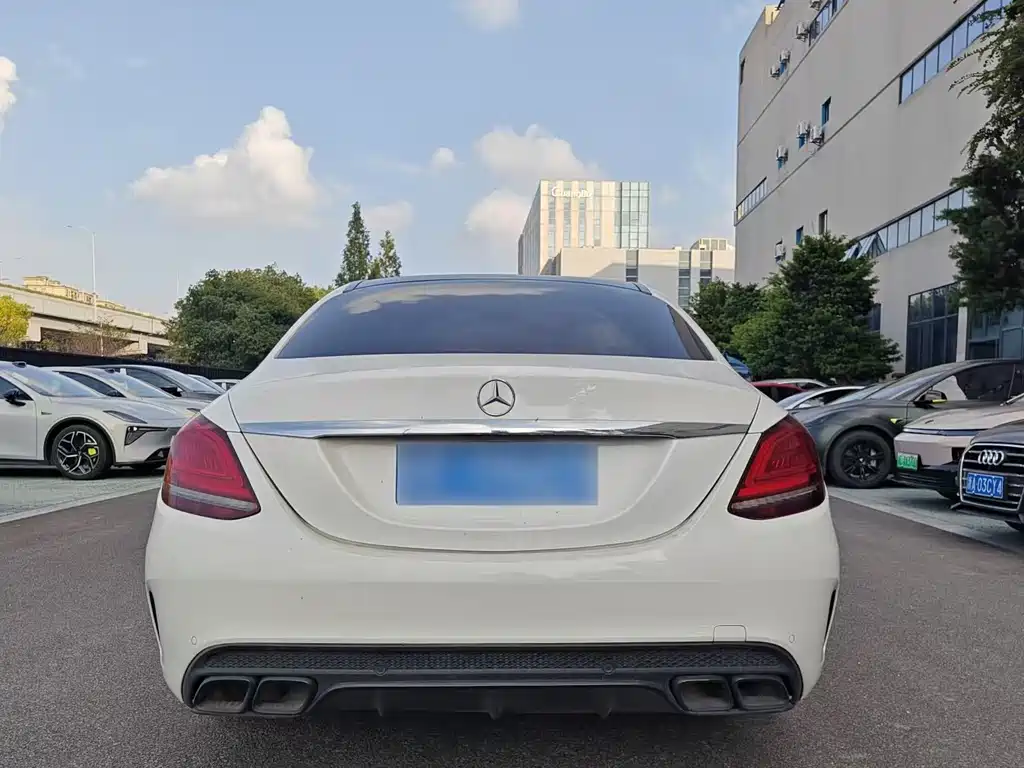 Mercedes-Benz C-Class — миниатюра 17