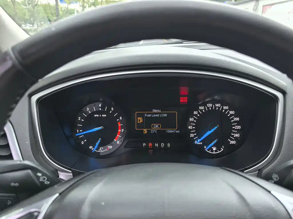 Ford Mondeo — миниатюра 15