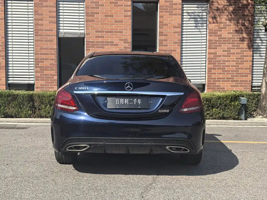 Mercedes-Benz C-Class — миниатюра 12