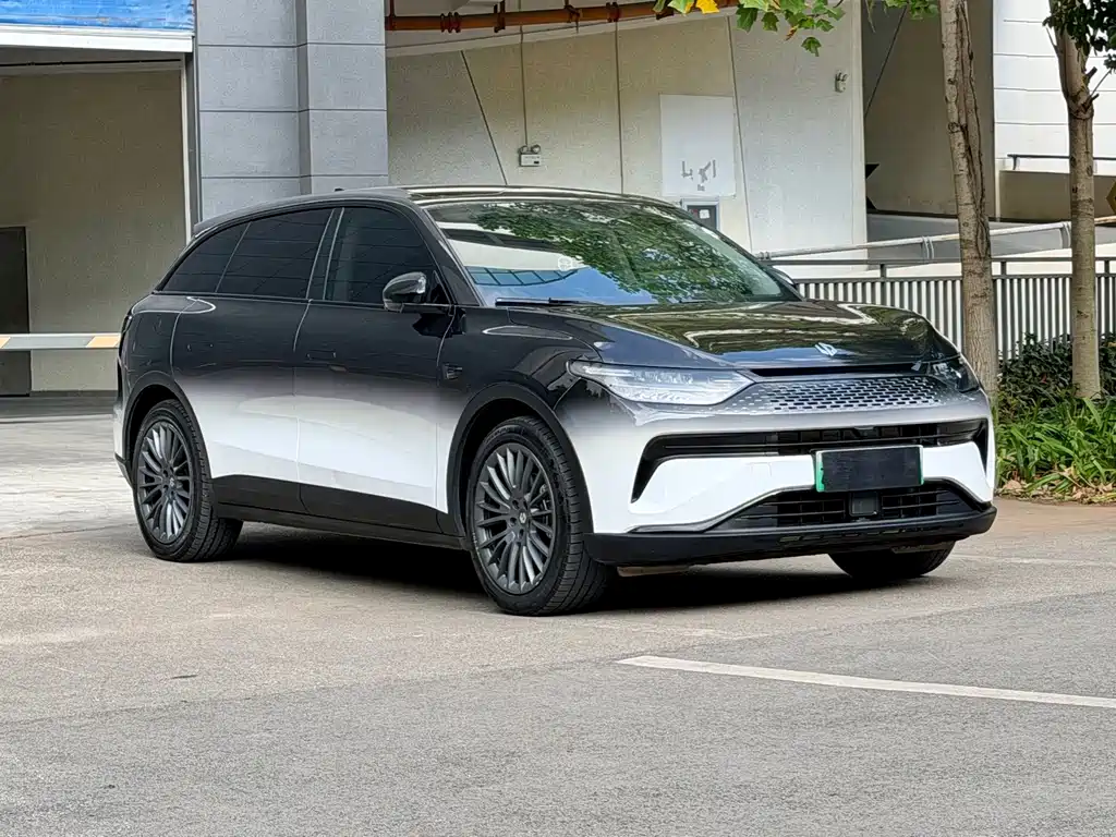 Leapmotor Leapmotor C11 — миниатюра 3