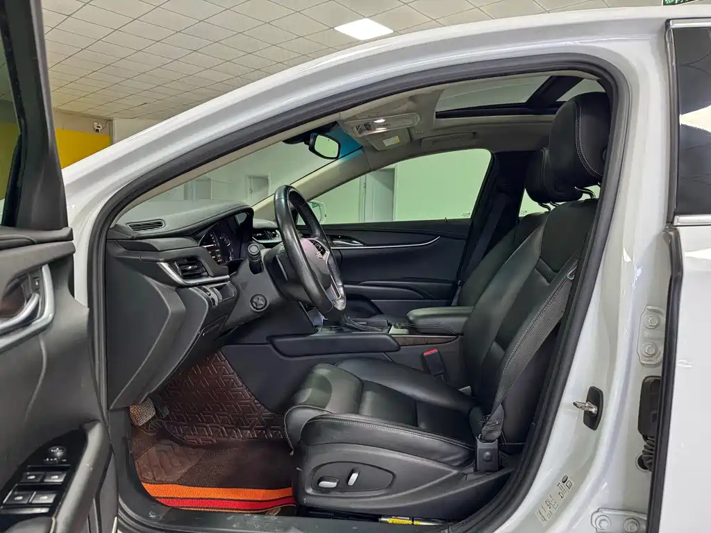 Cadillac XTS — миниатюра 4
