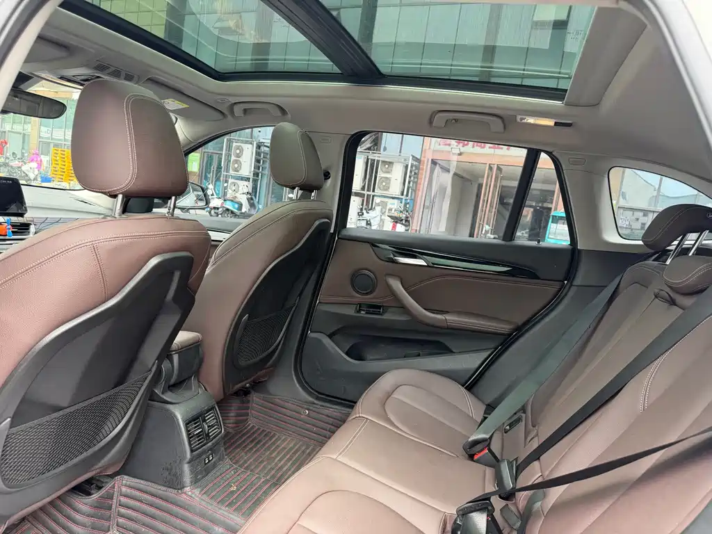 BMW X1 — миниатюра 8
