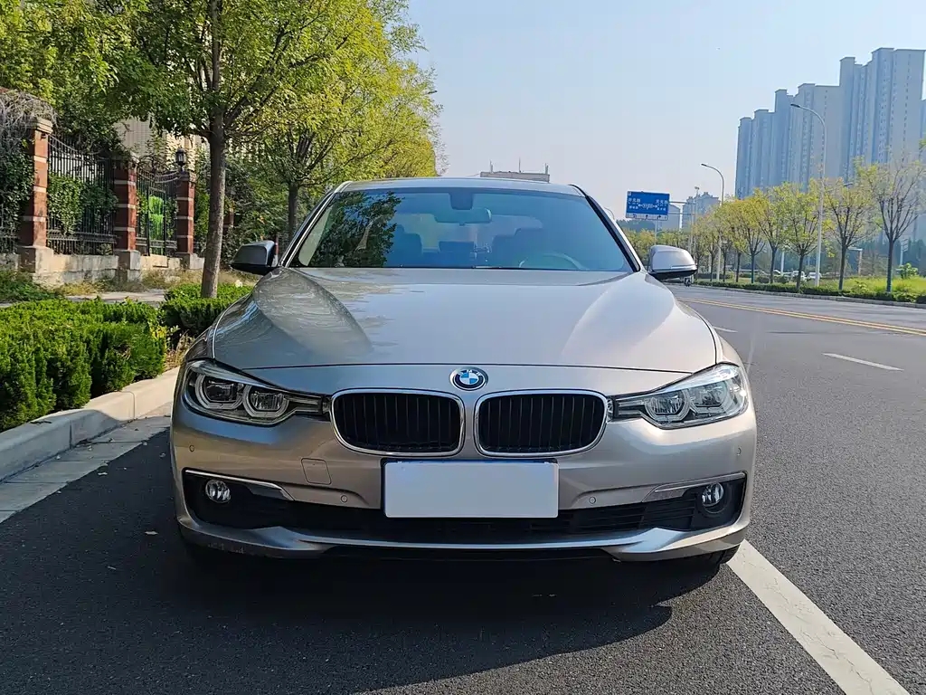BMW 3 Series — миниатюра 17