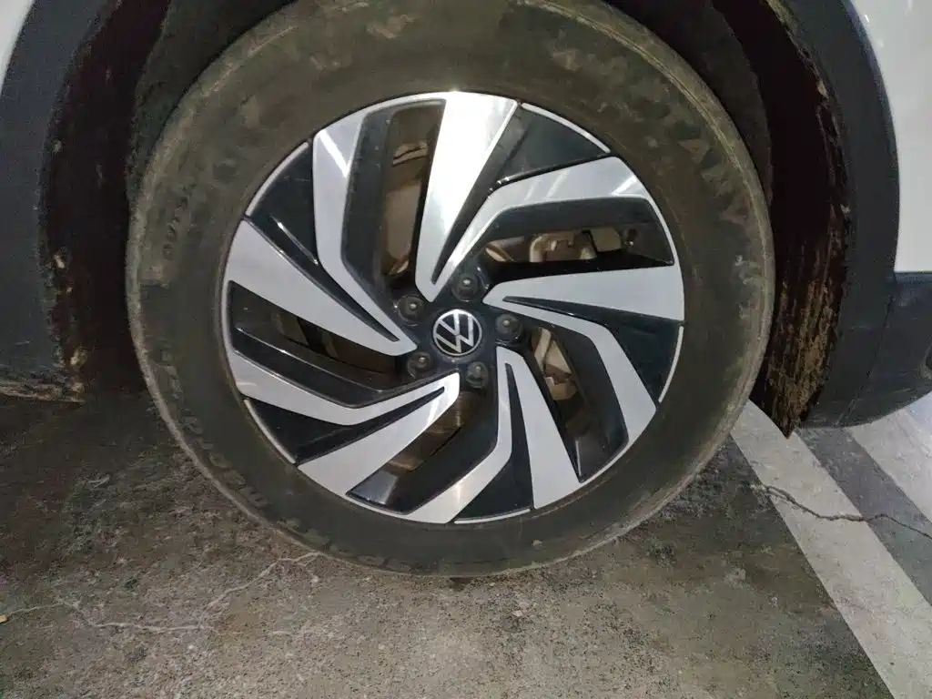 Volkswagen Tiguan L — миниатюра 8