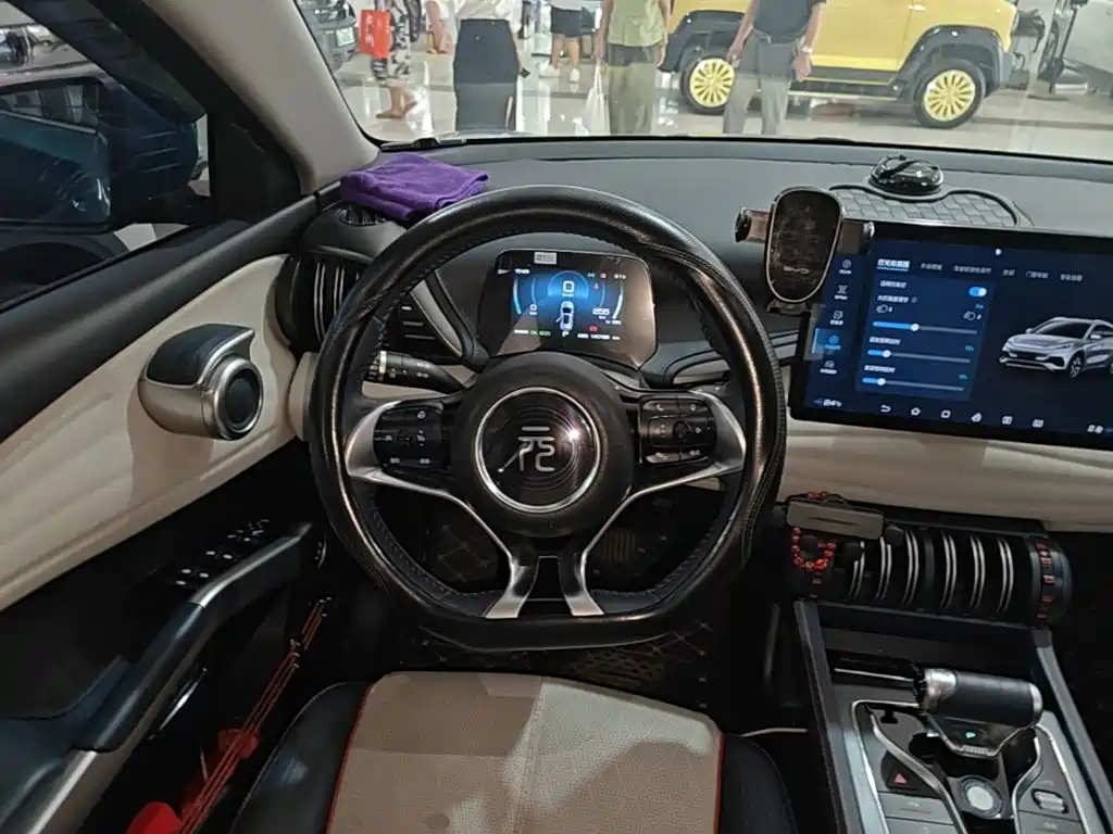 BYD Yuan Plus — миниатюра 11