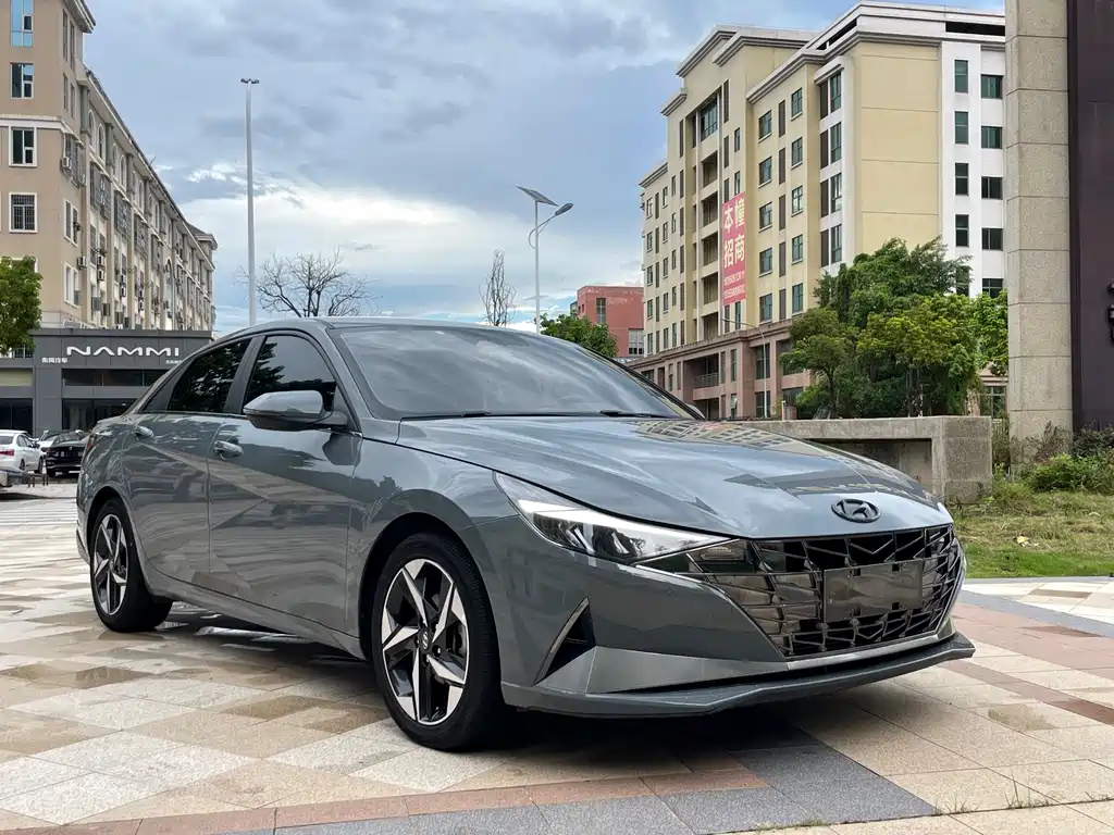 Hyundai Elantra — миниатюра 2