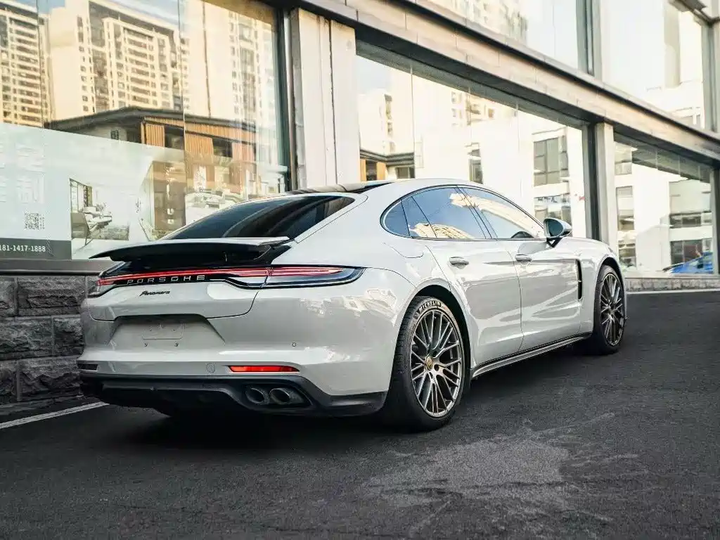 Porsche Panamera — миниатюра 8