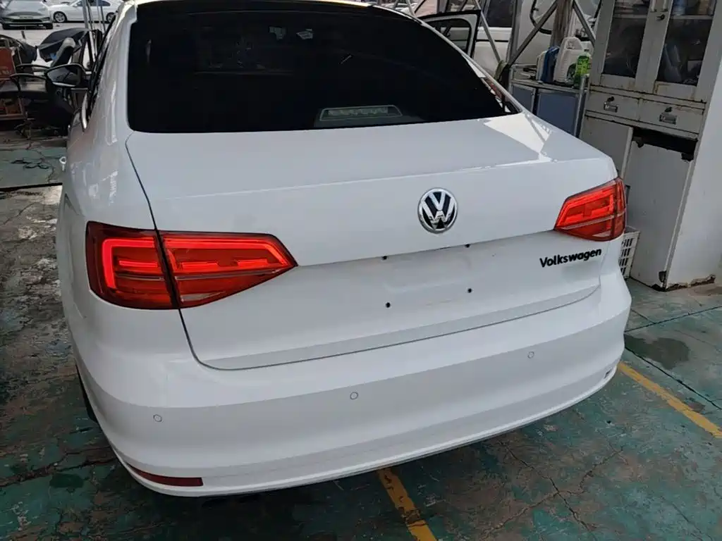 Volkswagen Sagitar — миниатюра 6