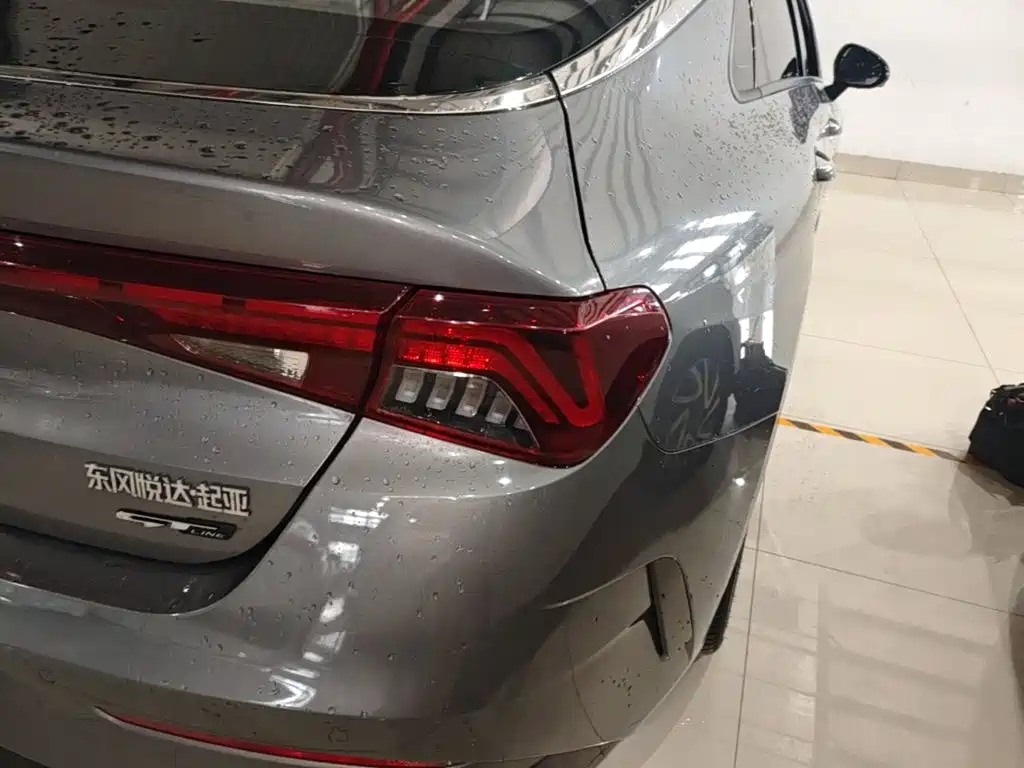 Kia K5 — миниатюра 8
