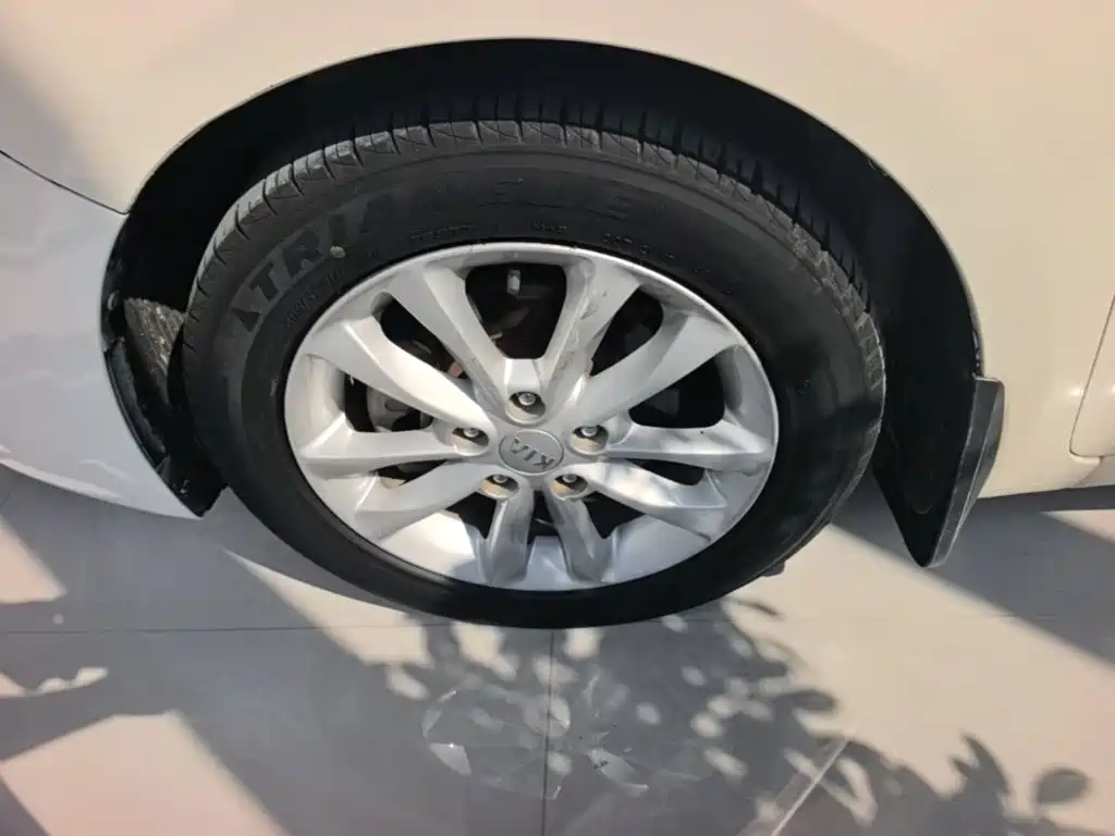Kia K3 — миниатюра 23