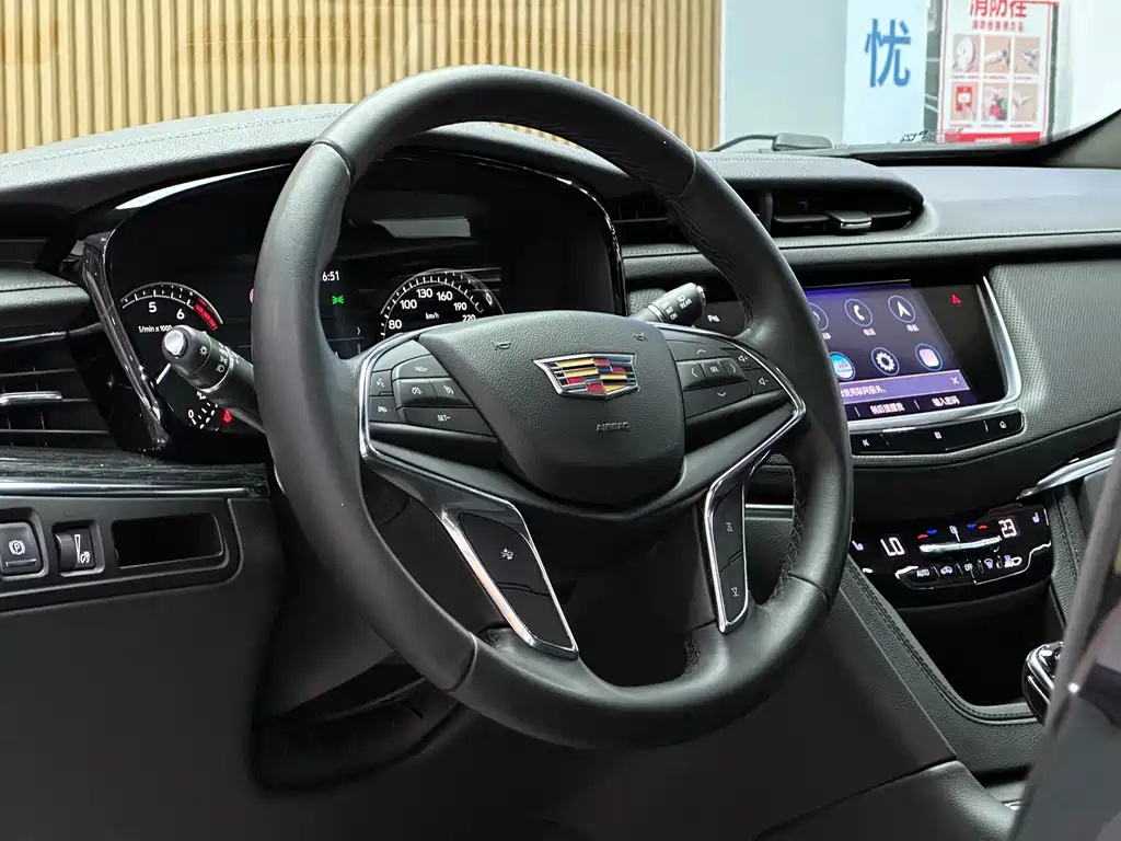 Cadillac XT5 — миниатюра 9