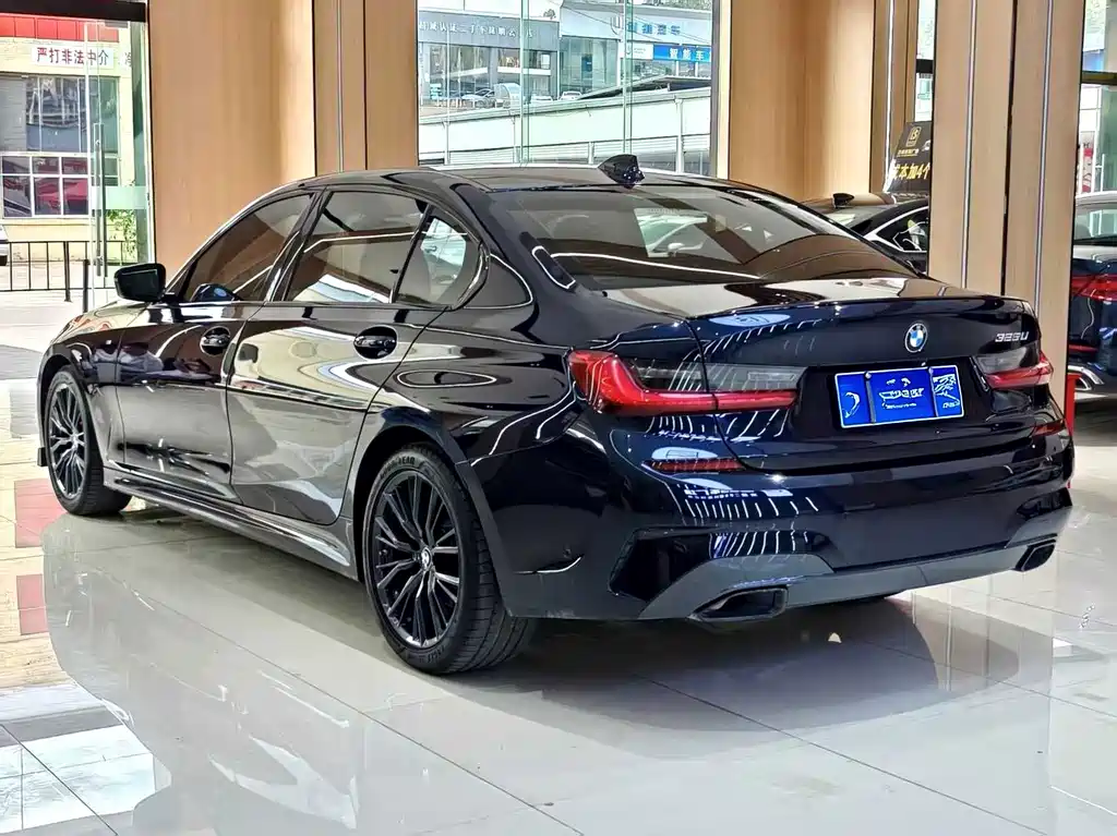 BMW 3 Series — миниатюра 10