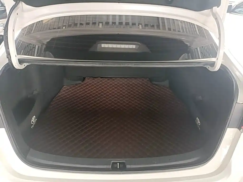 Toyota Corolla — миниатюра 19