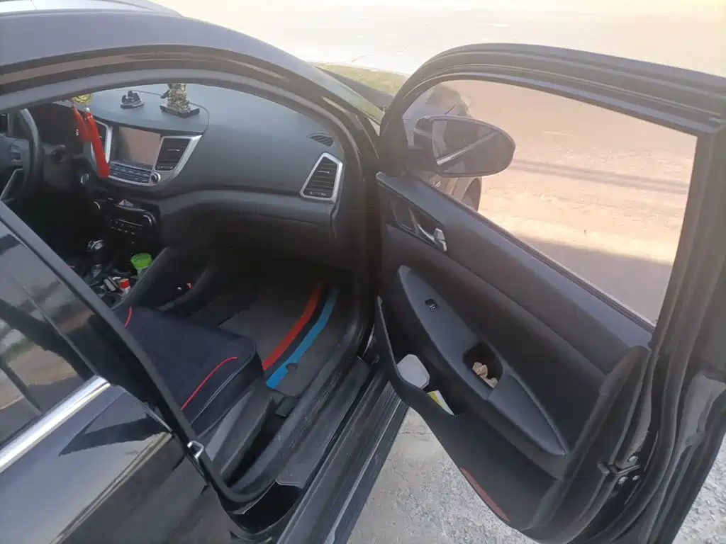Hyundai Tucson — миниатюра 19