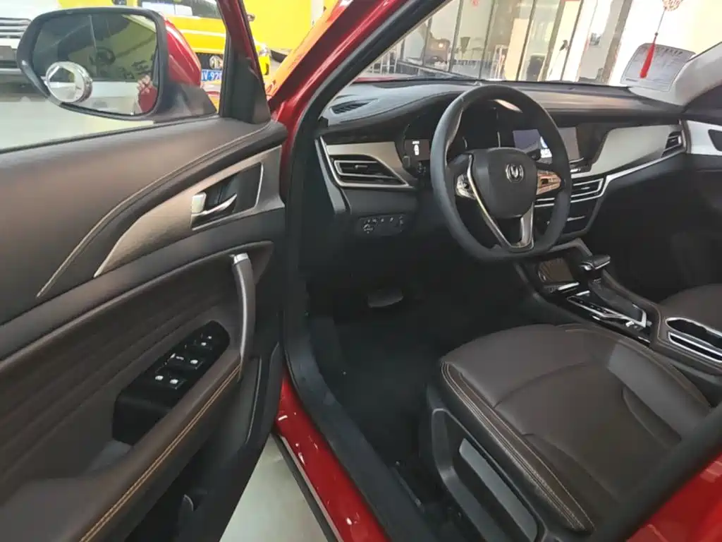 Changan CS35PLUS — миниатюра 16