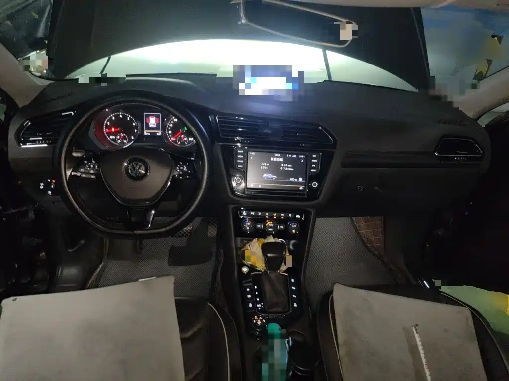 Volkswagen Tiguan L — миниатюра 5