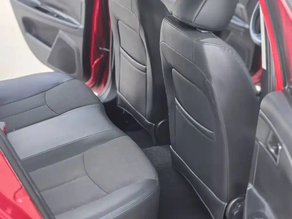 Roewe 350 — миниатюра 13