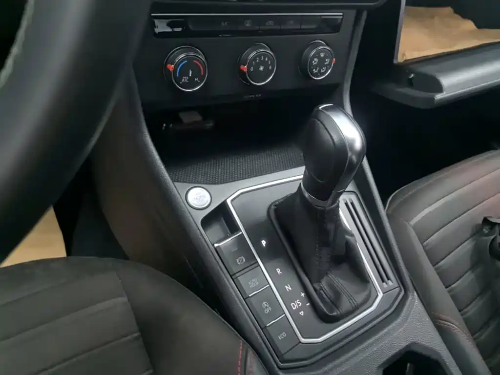 Volkswagen Lavida — миниатюра 14