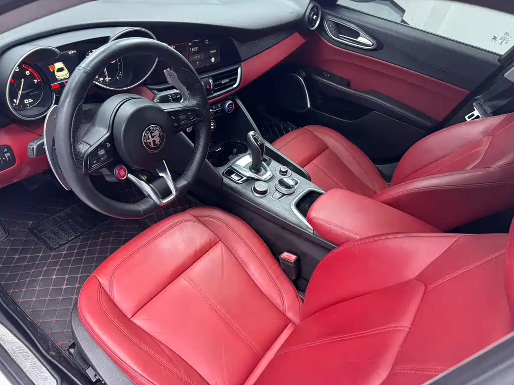 Alfa Romeo Giulia — миниатюра 3