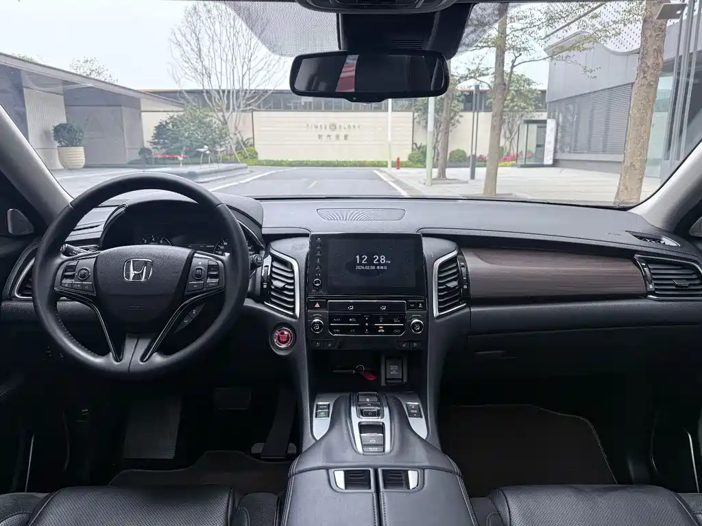 HONDA CROWN ROAD