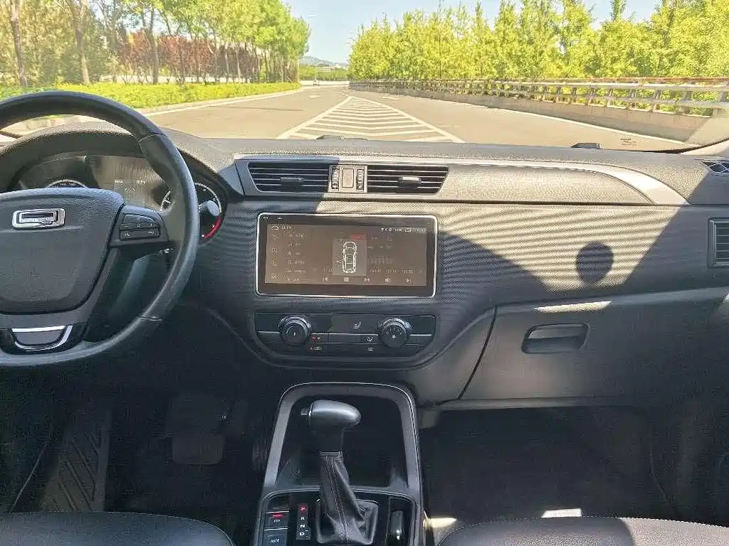 Qoros Qoros 5 — миниатюра 4