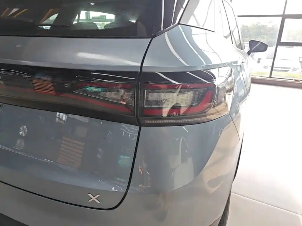Volkswagen ID.4 X — миниатюра 8