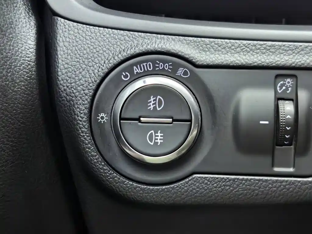 Buick Envision Plus — миниатюра 21