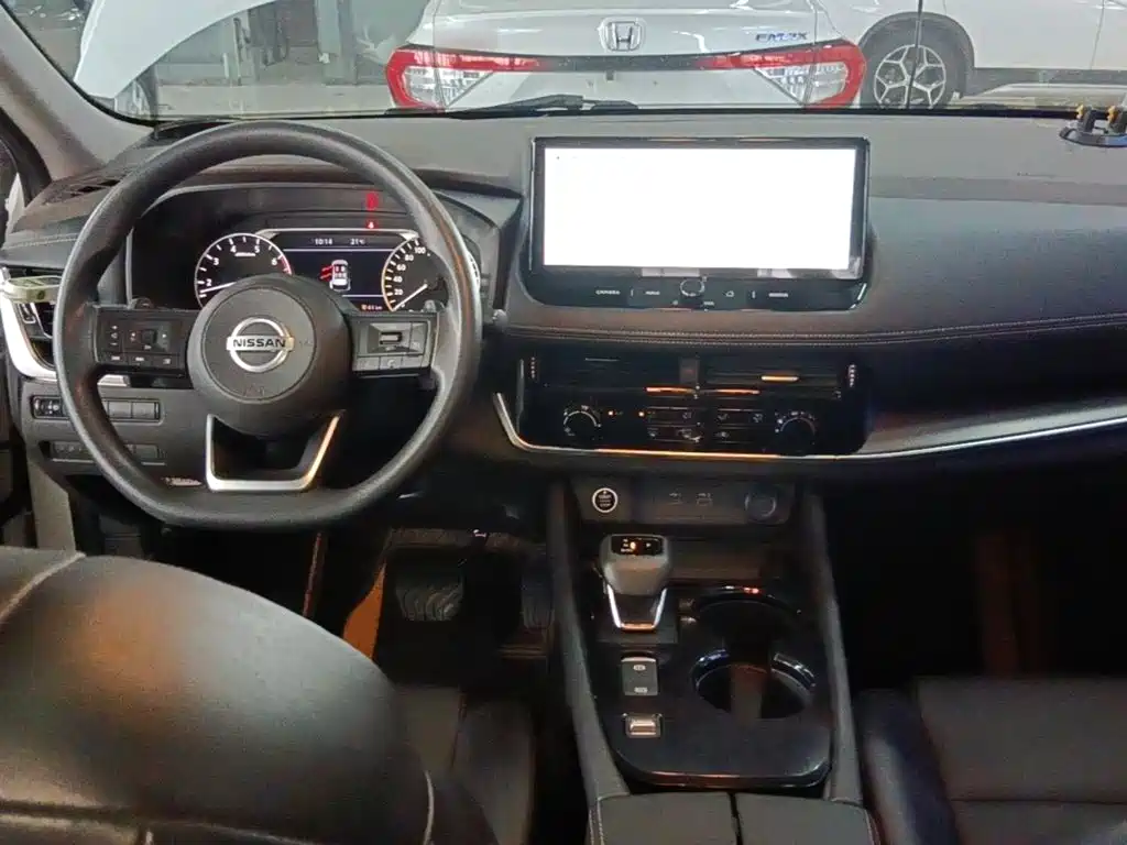 Nissan X-Trail — миниатюра 10