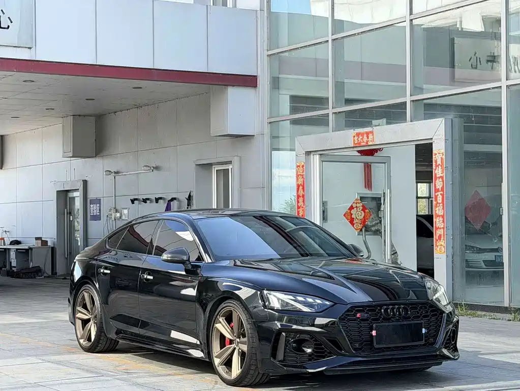 Audi RS 5 RS 5 2.9T Sportback Dark Gold Edition, фото 3