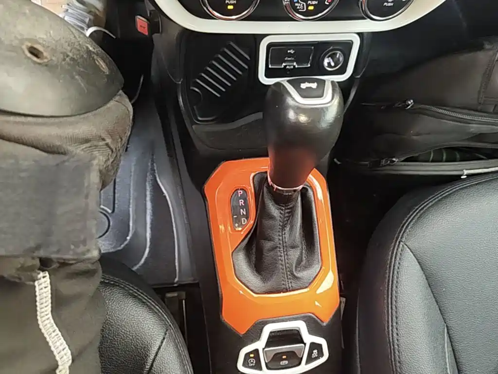 Jeep Renegade — миниатюра 14