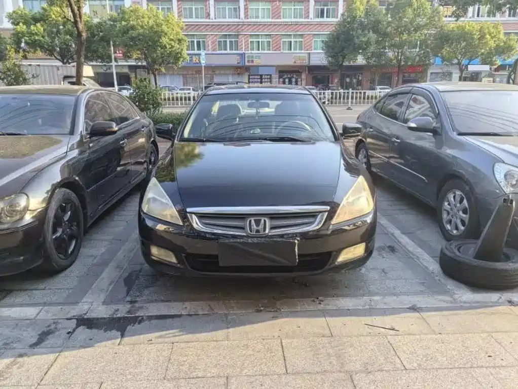 Honda Accord — миниатюра 2