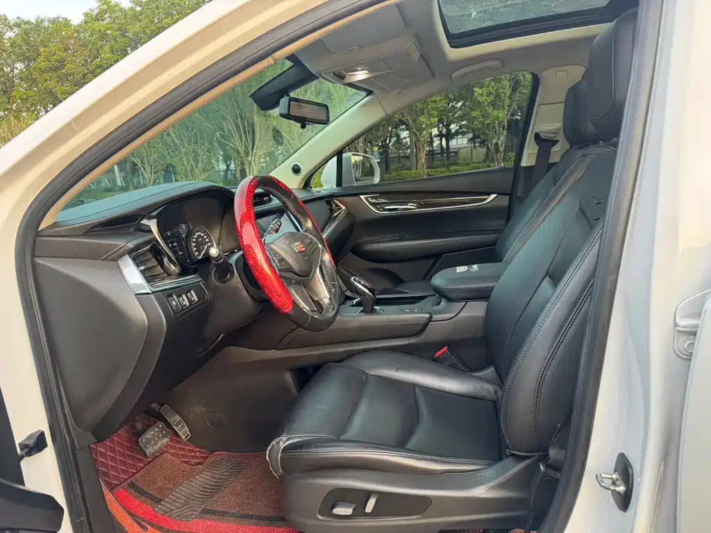 Cadillac XT5 — миниатюра 4