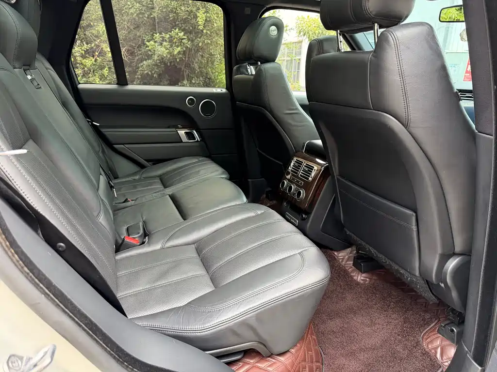 Land Rover Range Rover — миниатюра 9