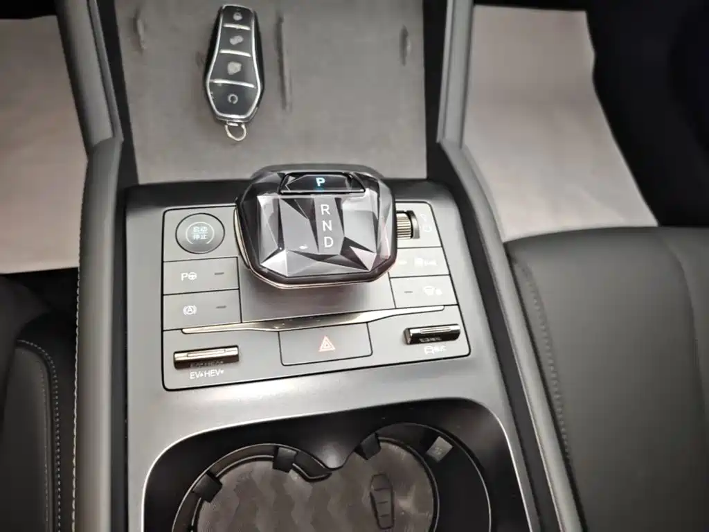 BYD Qin L — миниатюра 14