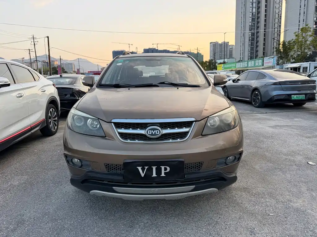 BYD S6 — миниатюра 2