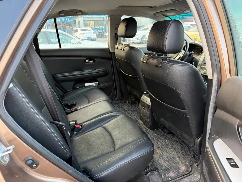BYD S6 — миниатюра 15