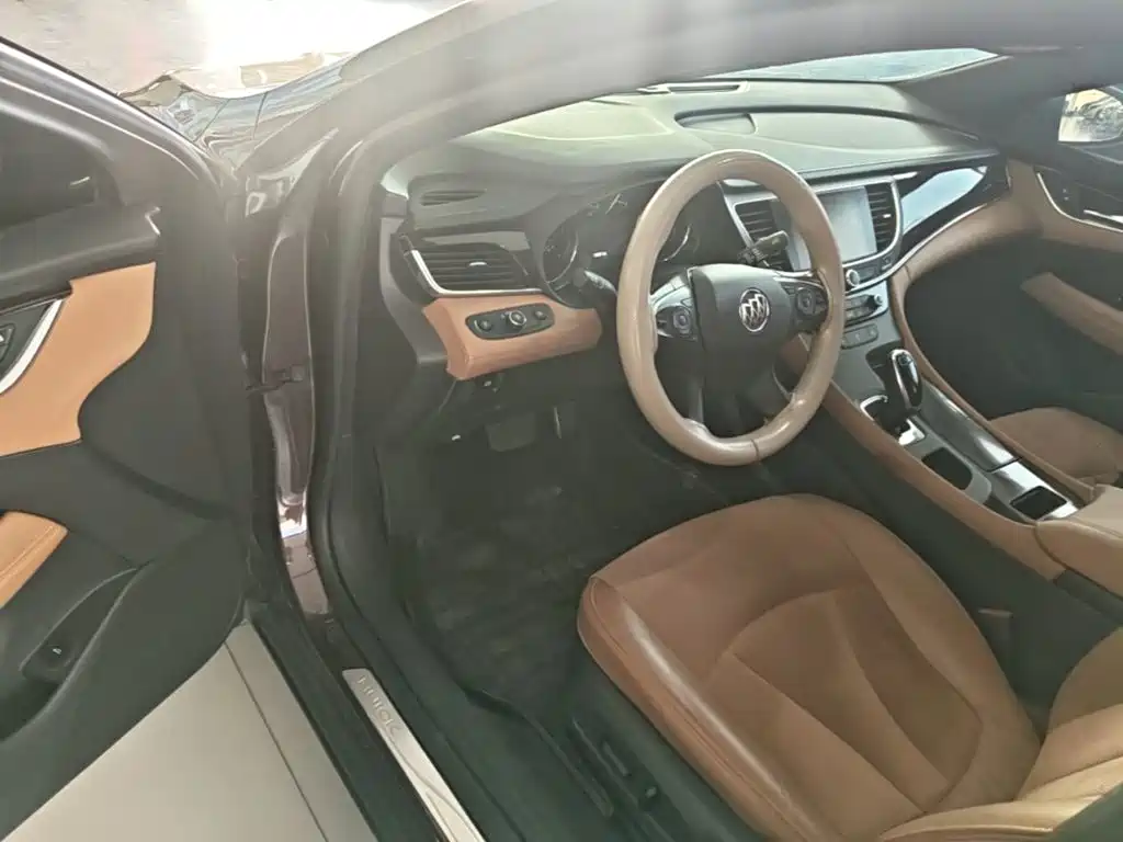 Buick LaCrosse — миниатюра 16