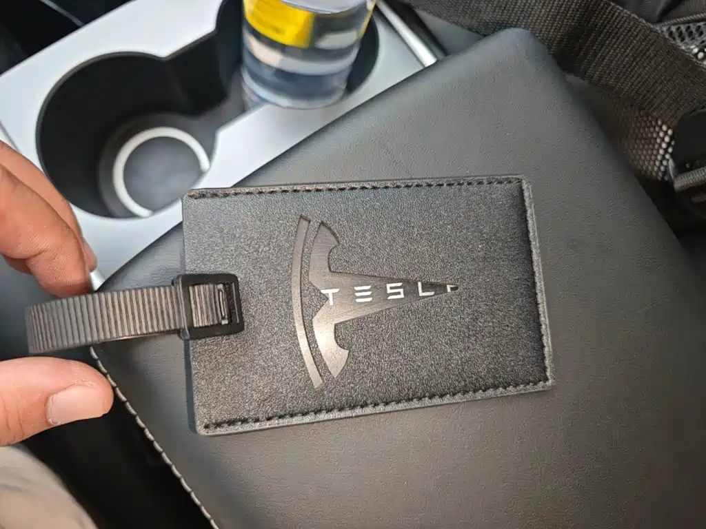 Tesla Model 3 — миниатюра 9