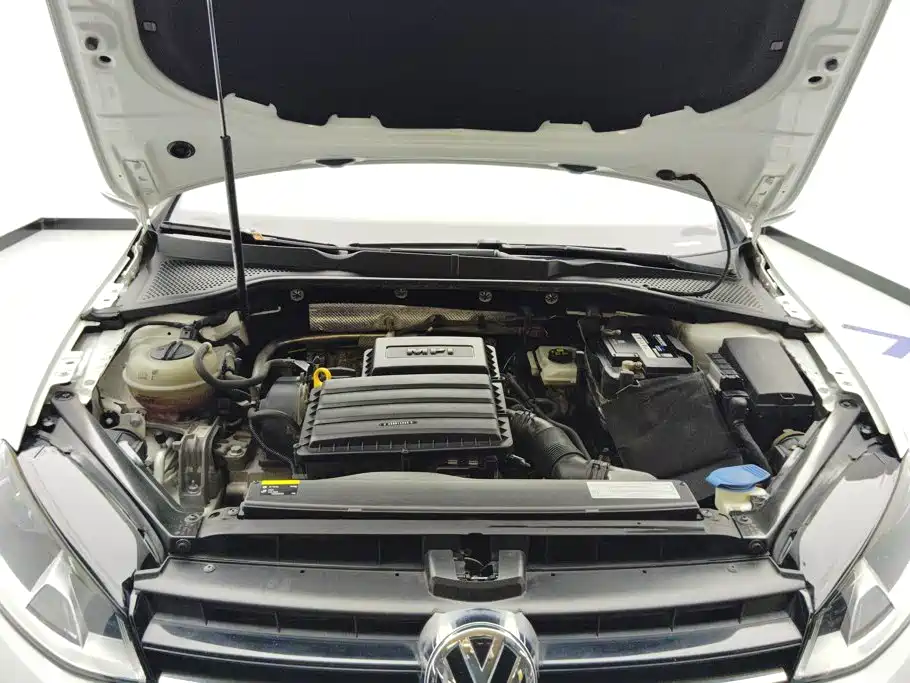 Volkswagen Golf — миниатюра 10