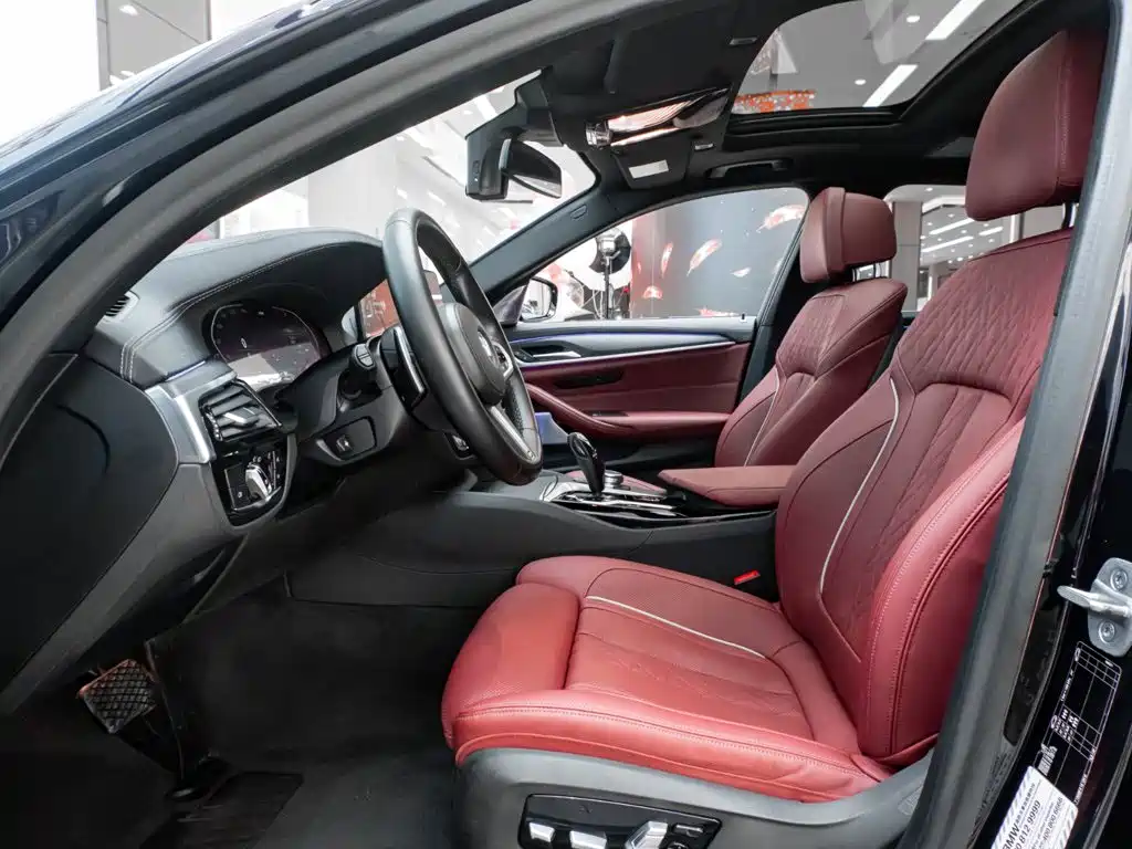 BMW 5 Series — миниатюра 30