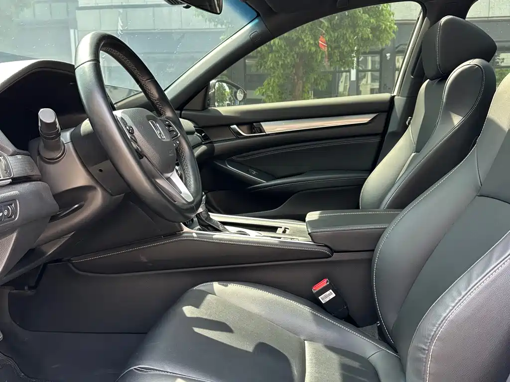 Honda Inspire 260TURBO Exquisite Edition, фото 4