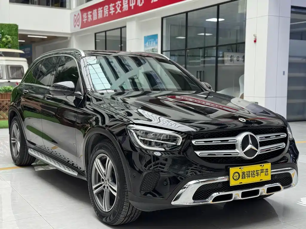 MERCEDES-BENZ GLC