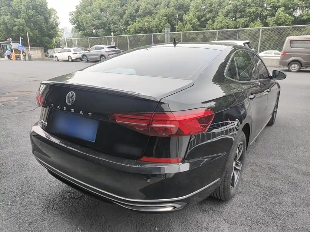 Volkswagen Passat — миниатюра 7