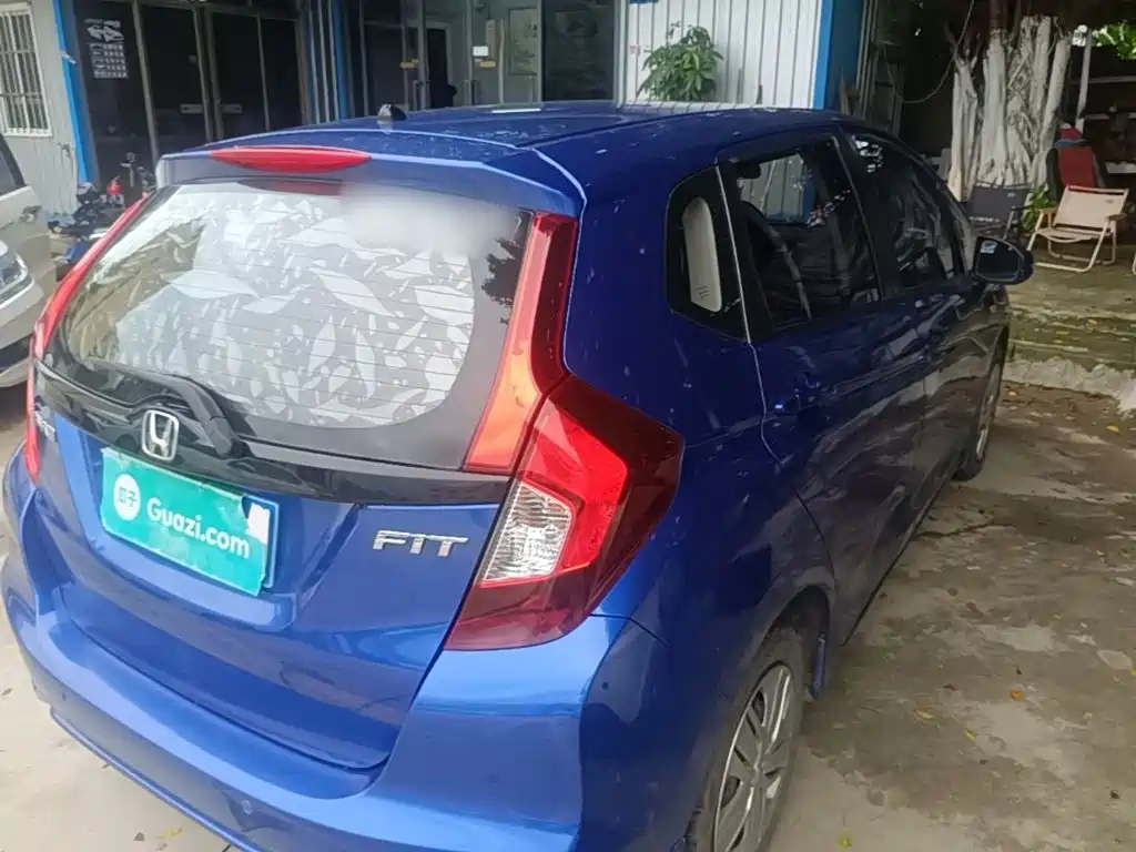Honda Fit — миниатюра 7
