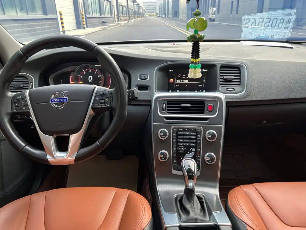 Volvo S60 — миниатюра 8