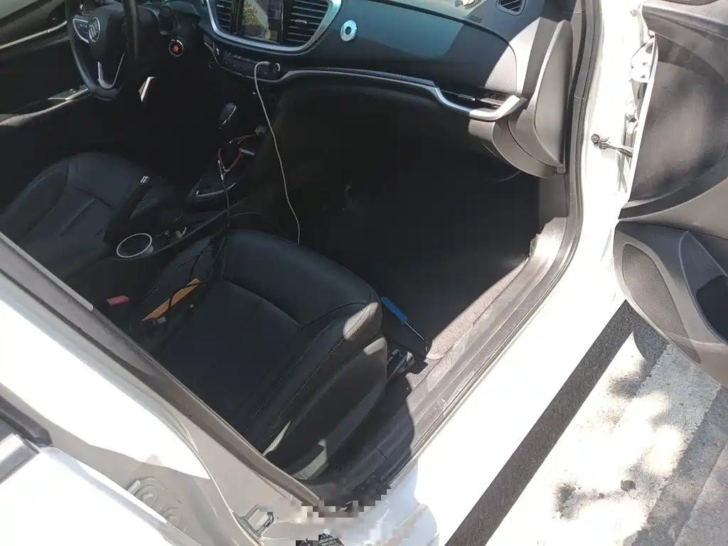 Buick Excelle — миниатюра 19